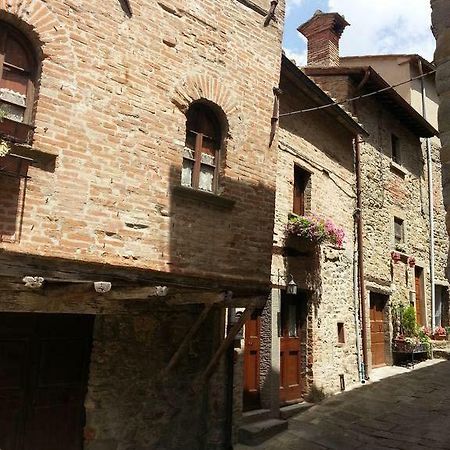 La Casina Nel Vicolo Villa Cortona Buitenkant foto