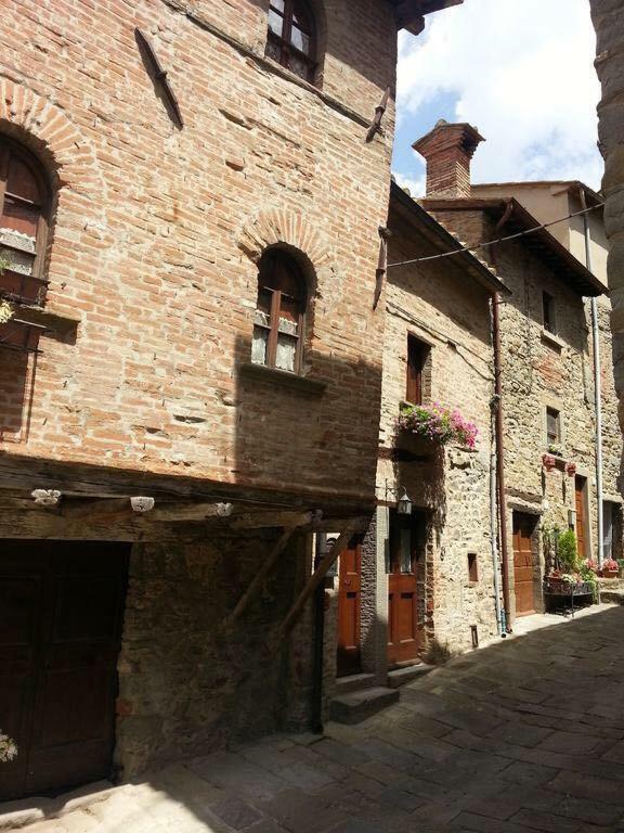 La Casina Nel Vicolo Villa Cortona Buitenkant foto