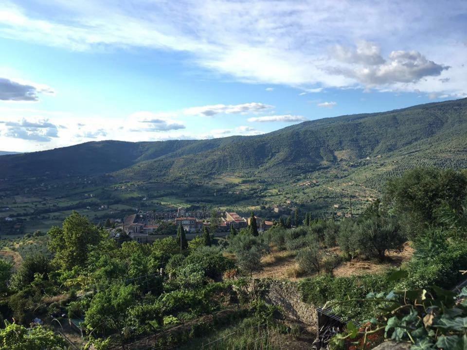 La Casina Nel Vicolo Villa Cortona Buitenkant foto